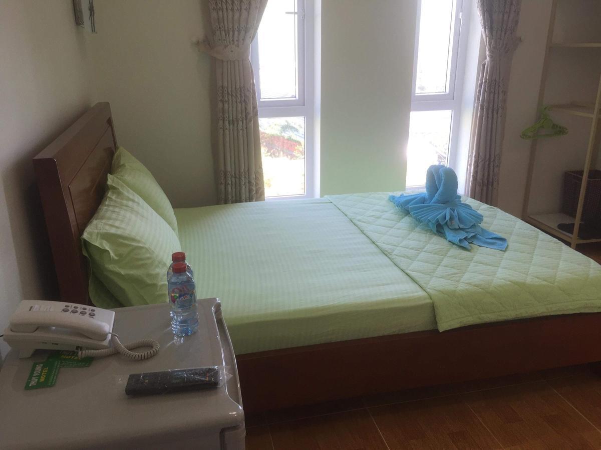 Khach San Thuy Young Hotel หวุงเต่า ภายนอก รูปภาพ